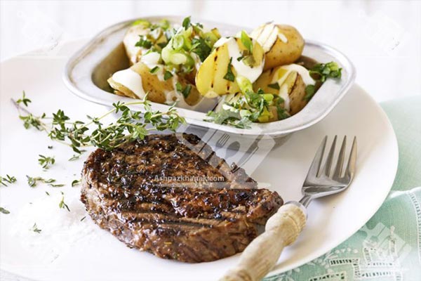 استیک با طعم سیر و فلفل