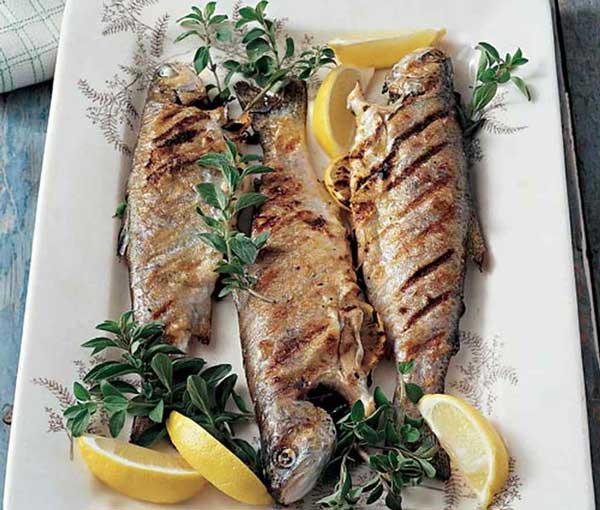 قزل آلای کبابی با طعم آویشن