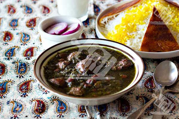 قورمه سبزی نذری برای ۱۰۰ نفر