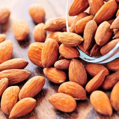 خواص و مضرات بادام تلخ