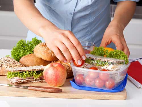 ۹ غذا برای مسافرت 9 غذا برای مسافرت