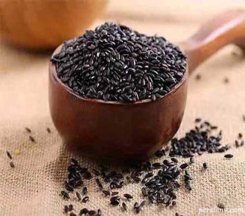 با خواص سیاه دانه و روغن آن