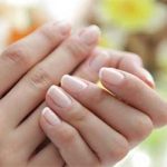 کمبود ویتامین و پوسته‌های اطراف ناخن