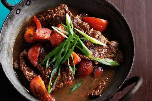 خوراک گوشت با سس سویا