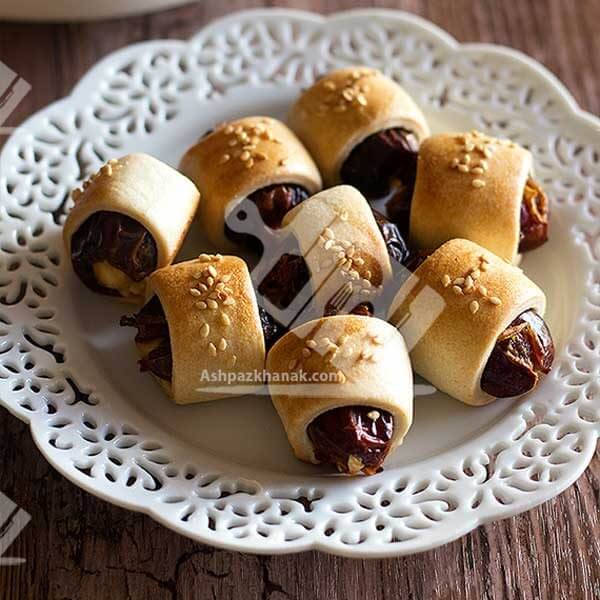 رول خرمای شکم پر
