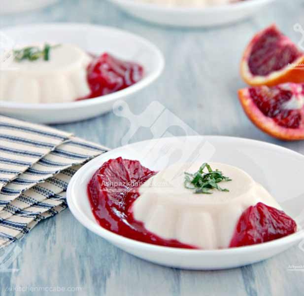 پاناکوتا با سس پرتقال خونی